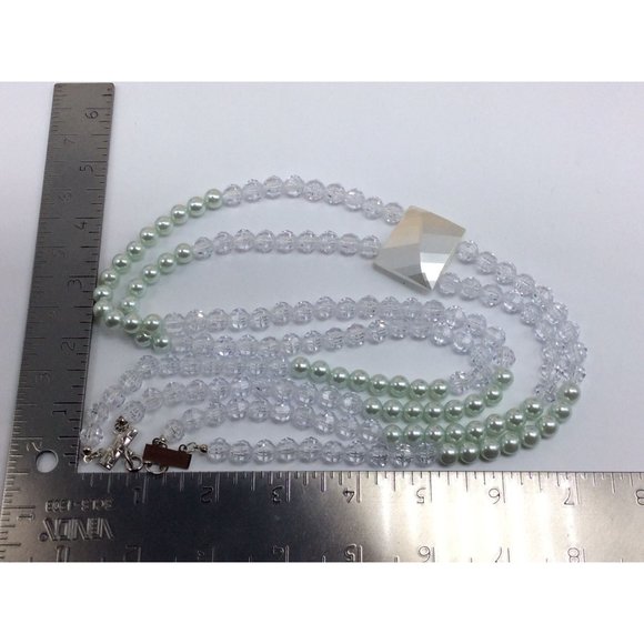 Vintage 27" Necklace Two Strands Clear And Mint Green Beads - Picture 3 of 3